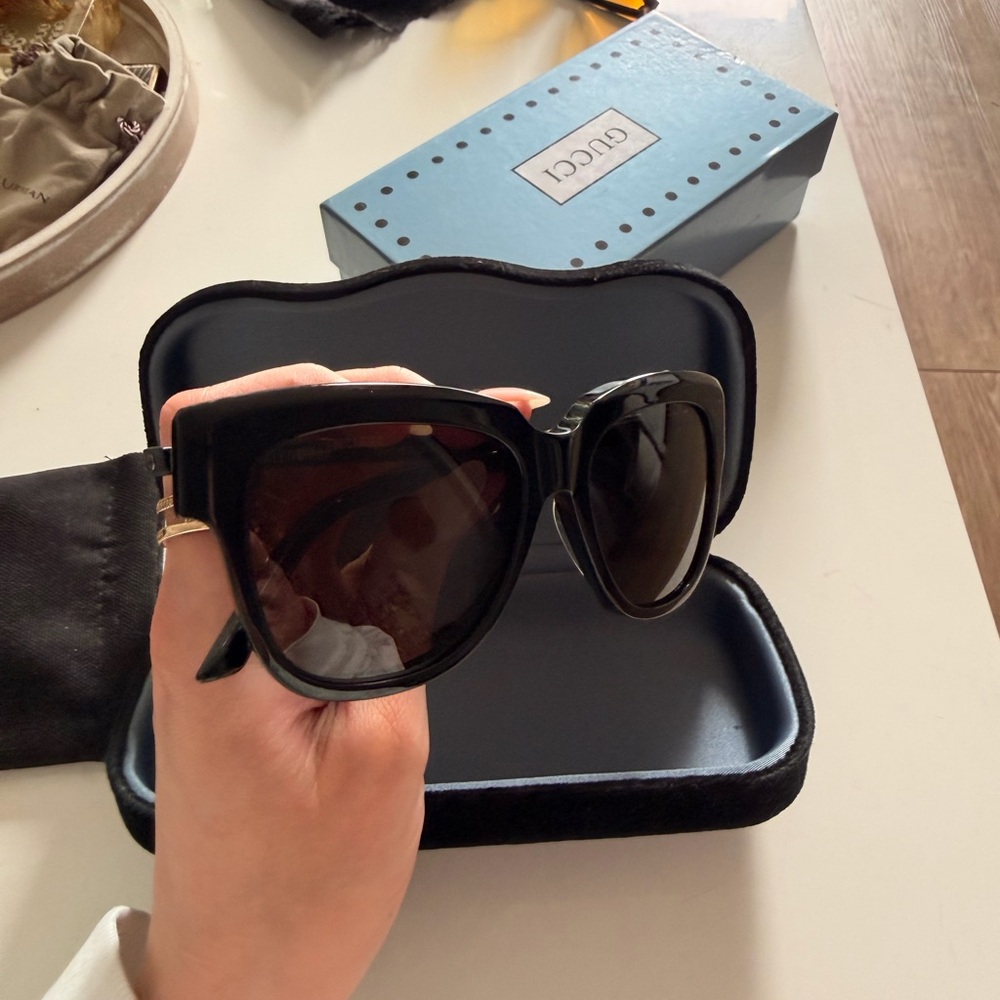 Balenciaga Black Sunglasses - Picture 3 of 7